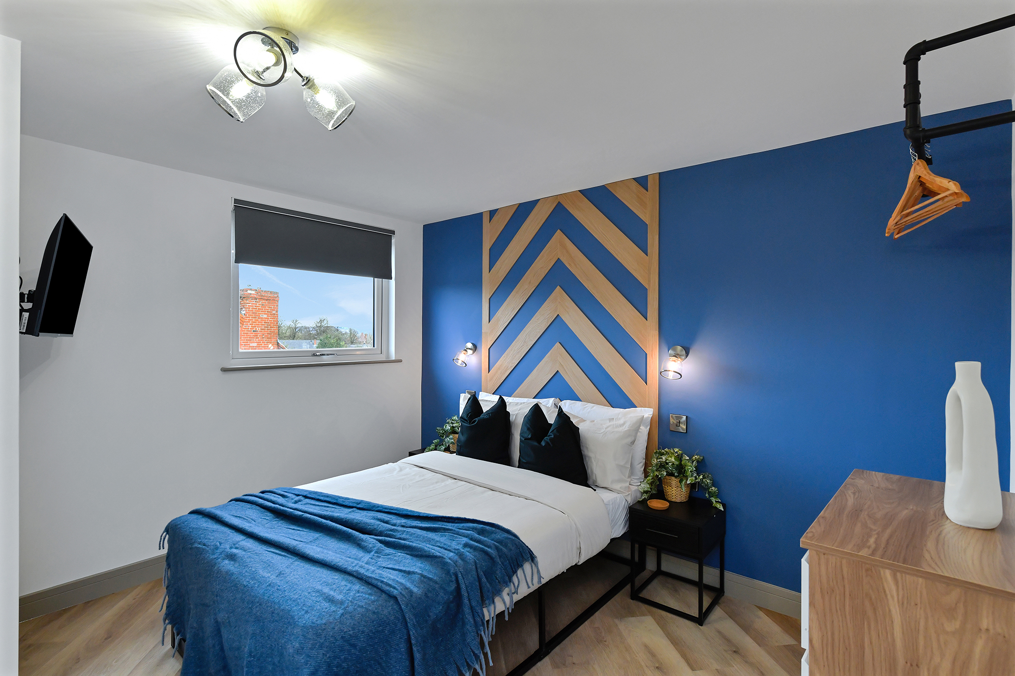 Bedroom feature wall at 64 Derbyshire Lane