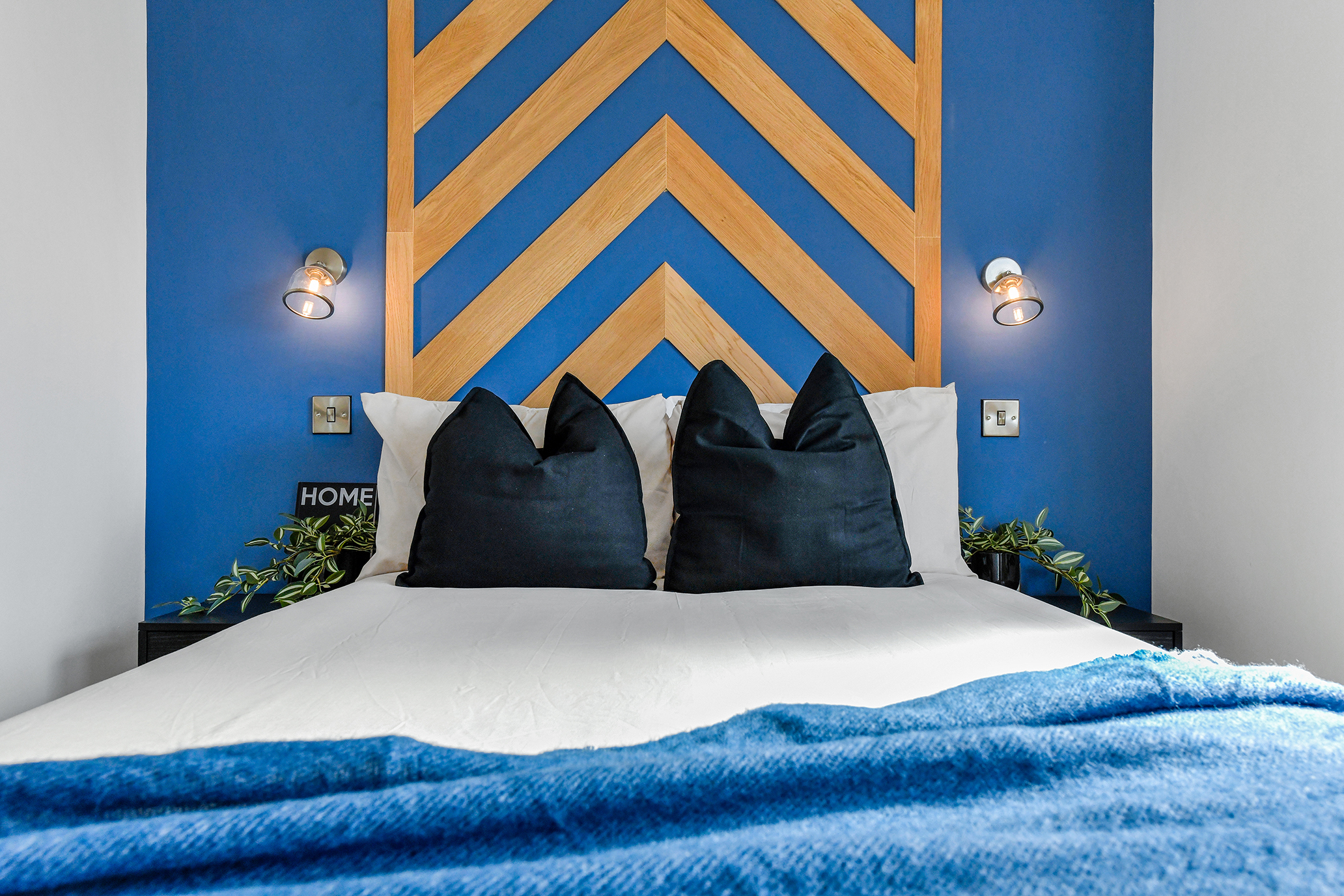 Bedroom feature-wall detail at 64 Derbyshire Lane